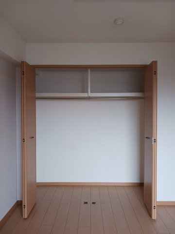 ロイヤル・レジデンス弐番館の収納