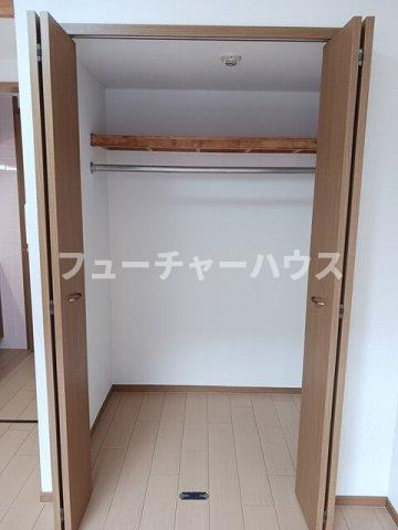 コートライブリーＮの収納
