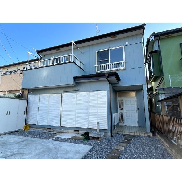 リブレス新宿新田戸建の外観