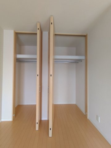 シャーメゾン下中条の収納