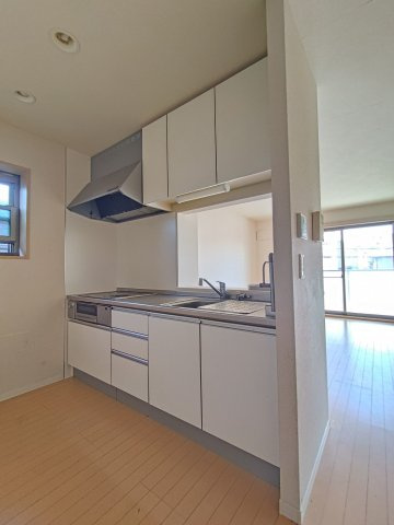 シャーメゾン下中条のキッチン