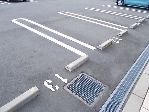 ミルフィーユＡの駐車場