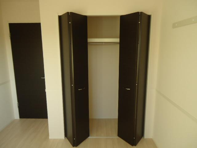 クレシアⅡの収納|クローゼット