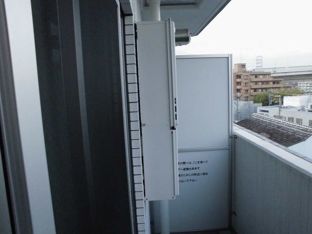 ライジングプレイス綾瀬二番館 のバルコニー
