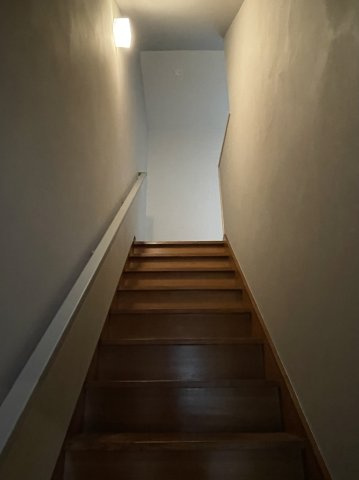 目黒シティハウスの内装|階段