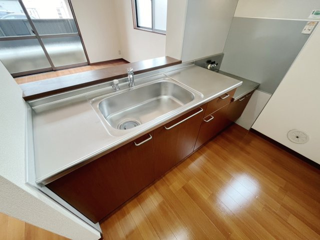 バリュージュ井原　B棟のキッチン