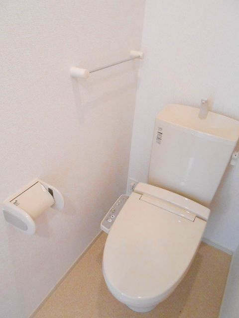 カーサ　ピュ　フェリーチェⅢのトイレ