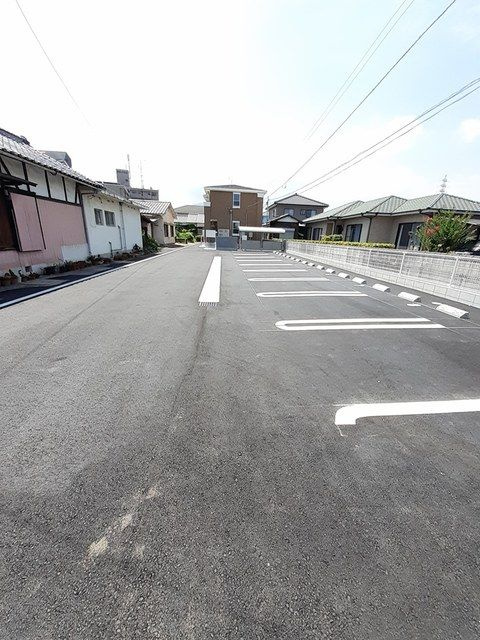 パールコート東雲の駐車場