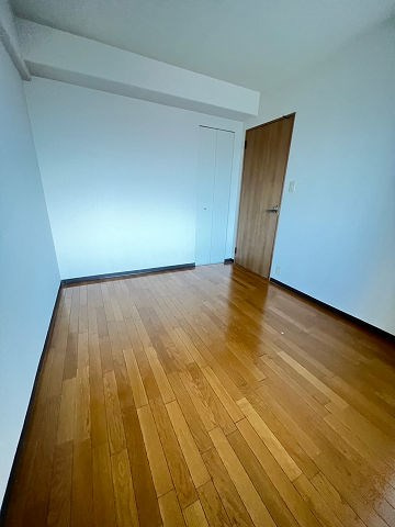 レーベンハイム西川の居間・リビング