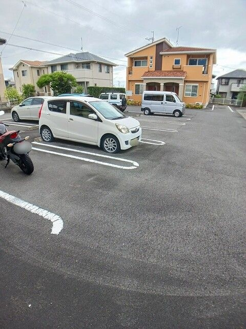 シエロＡの駐車場