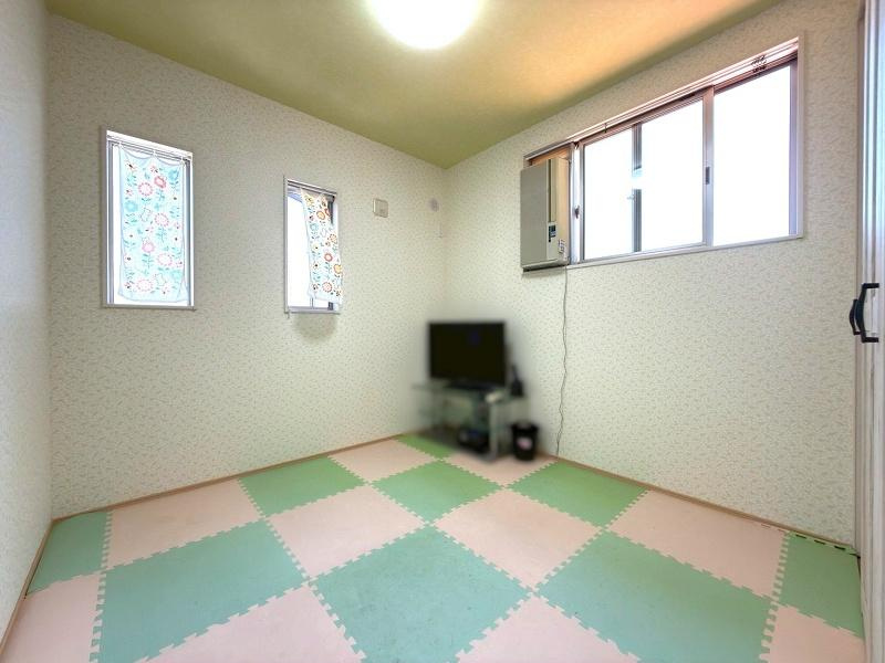香南市野市町兎田の中古一戸建の洋室