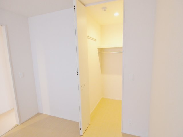 ラクト鶴江の収納