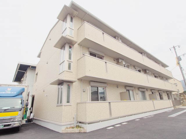 ラクト鶴江の外観