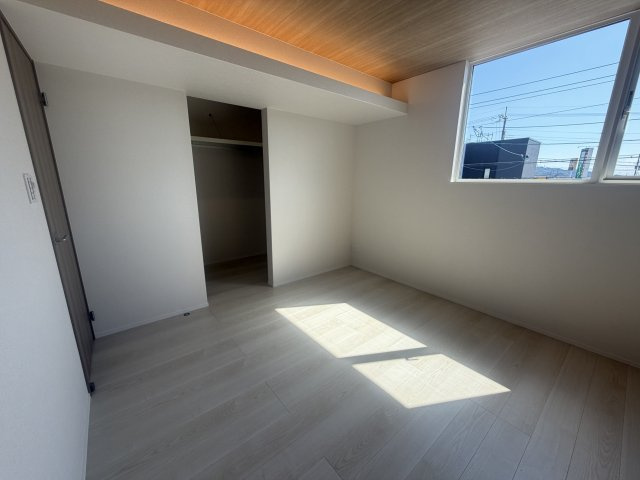 姫路市飾東町庄の新築一戸建の寝室