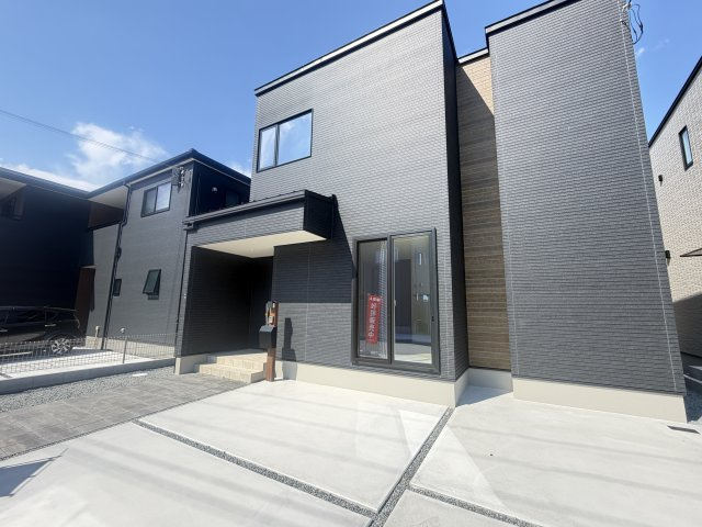 姫路市飾東町庄の新築一戸建のバルコニー