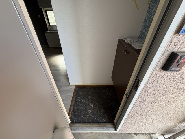 ネオアネックスの玄関