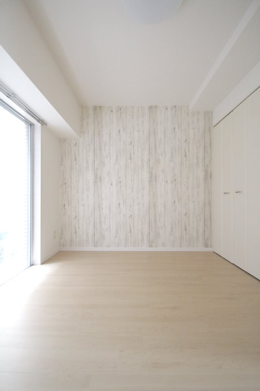 横浜市南区白金町１丁目の賃貸マンションの洋室