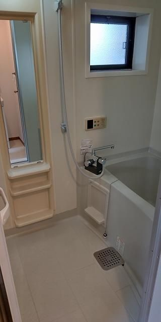 メゾン駒木Ａの浴室|ゆったり過ごせるお風呂です
