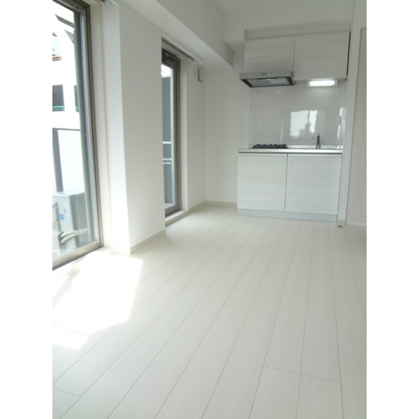 横浜翠葉BuildingⅠの内装
