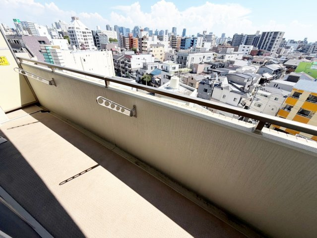 淀川ウエストタワーのバルコニー