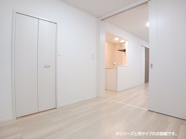 カーサ・ルナの洋室