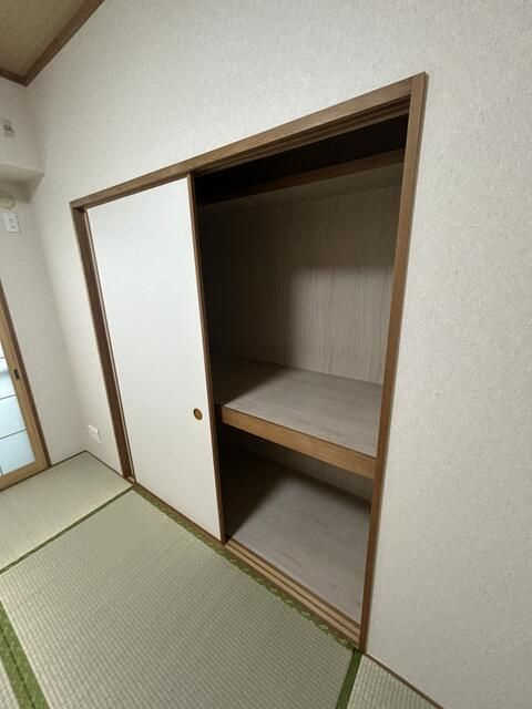 川口市南鳩ヶ谷７丁目の賃貸マンションの収納