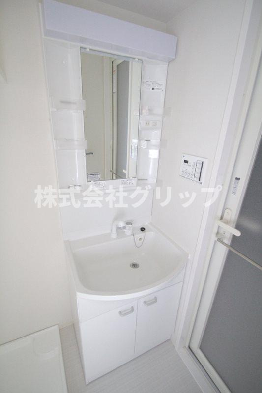 SHOKEN Residence 横浜戸部の独立洗面台