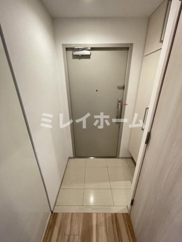 クレヴィアリグゼ蒲田西の玄関