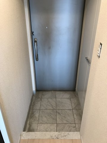 スカイコート両国参番館の玄関