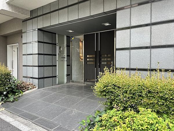 スカイコート両国参番館のエントランス