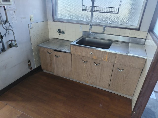 ６５４０５　岐阜市茜部神清寺事業用のキッチン