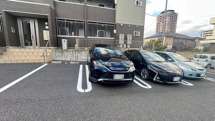 グランドール　千種の駐車場