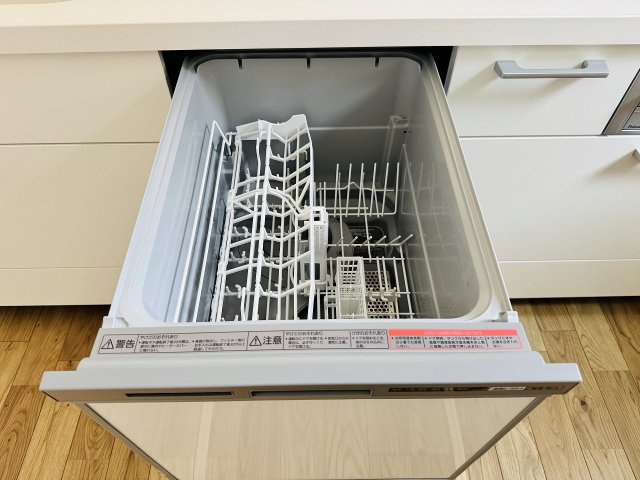 八王子市　元八王子町　新築一戸建て　７期のキッチン|～食洗機付き　食事後の食器洗いはお任せ、家族でゆっくりとくつろげます～