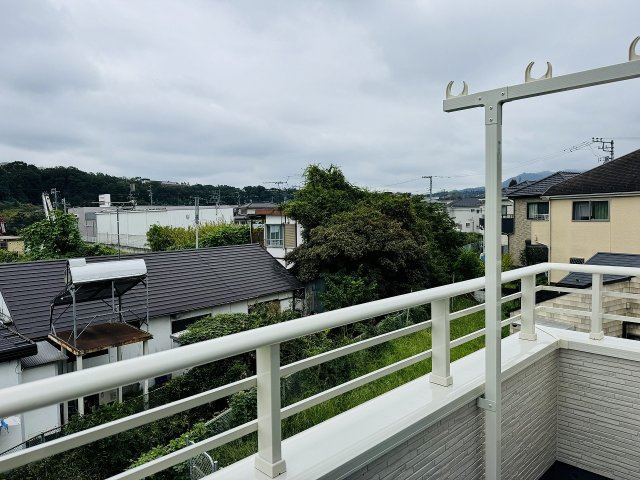 八王子市　元八王子町　新築一戸建て　７期のバルコニー|～陽当たりの良いバルコニー　洗濯物がよく乾きそうです～