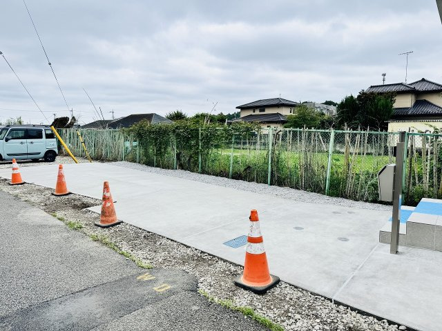 八王子市　元八王子町　新築一戸建て　７期の駐車場|～2台駐車可能カースペース～