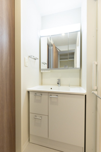 メルクマール京王笹塚レジデンスの洗面所|※写真は同タイプ住戸です。