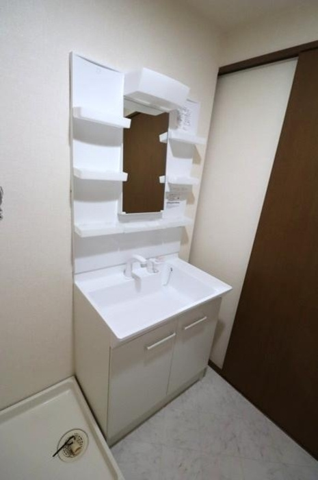 コンフォール瑞江Ⅰの洗面所