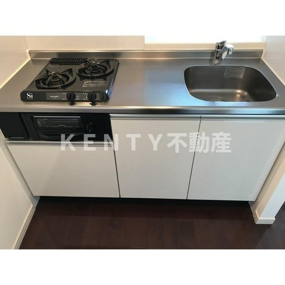 【キッチン】 | ＣＨＡＲＭＡＮＴ　ＣＬＡＳＳＩＣ | コンパクトなキッチンで掃除もラクラク