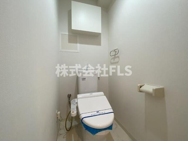 中央区日本橋蛎殻町１丁目の賃貸マンションのトイレ