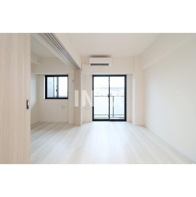 横浜市中区長者町１丁目の賃貸マンションの居間・リビング