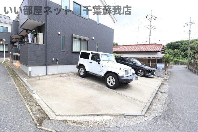 フェリーチェ誉田の駐車場|車をお持ちの方に嬉しい駐車場付きの物件です