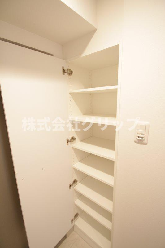 リヴシティ横濱新川町弐番館の収納