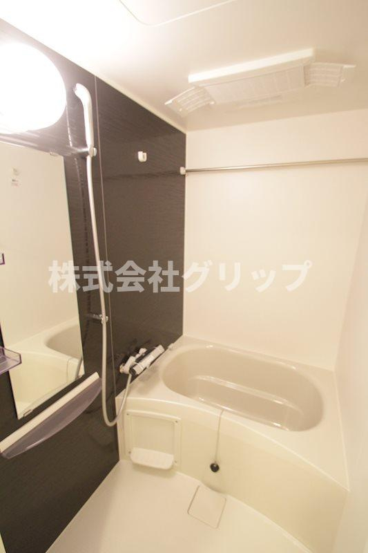 リヴシティ横濱新川町弐番館の浴室