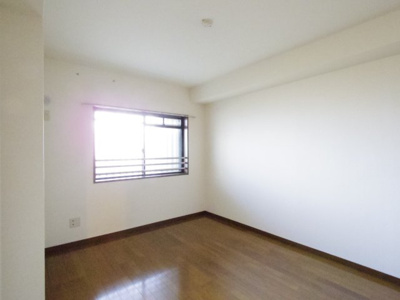 【洋室】 | ヤマジンフローラ | 6.2帖の洋室。エアコン設置可能なお部屋です。