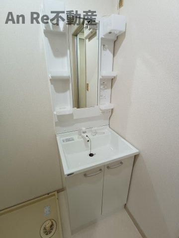 リバーサイド東川口NO1の洗面所