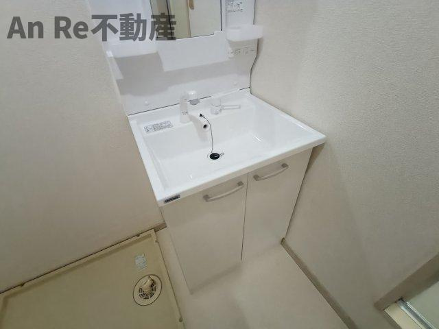 リバーサイド東川口NO1の洗面所