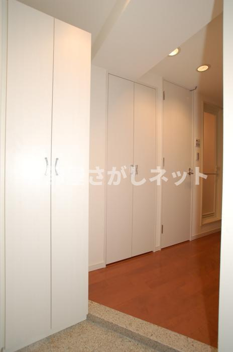 ステージファースト西新宿【おとり物件なし】#学生・社会人にオススメ！初期費用分割払いOK！の玄関