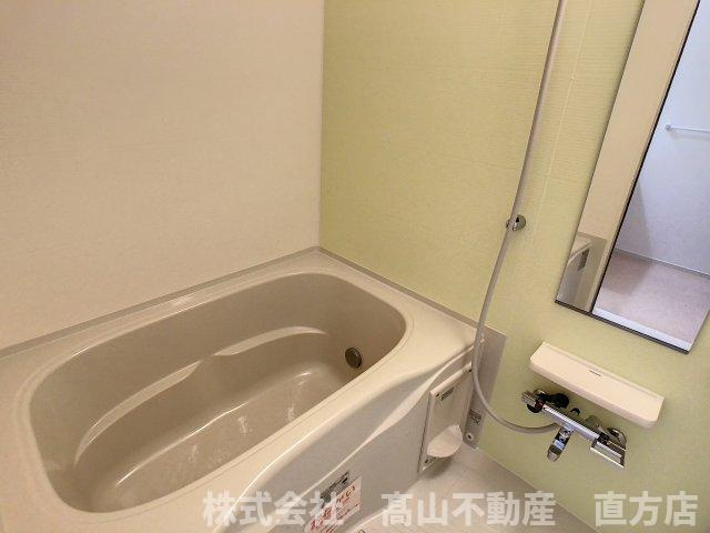 直方市大字知古のアパートの浴室