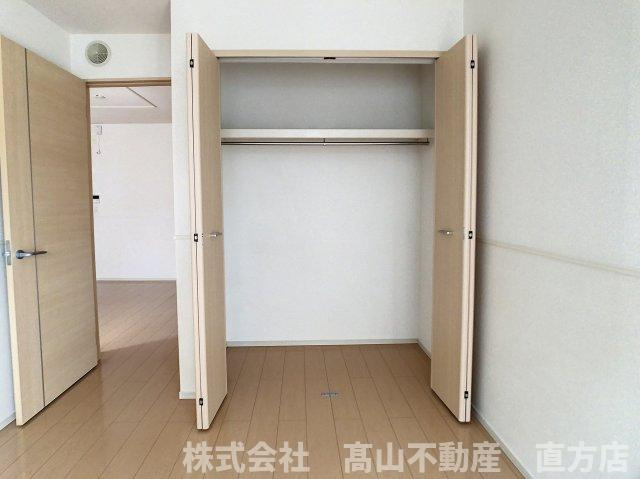 直方市大字知古のアパートの収納