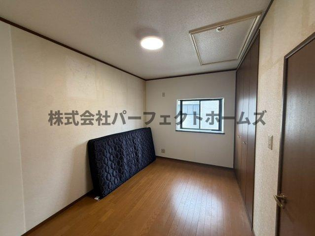 成美町戸建　賃貸の洋室|スタンダードな洋室です